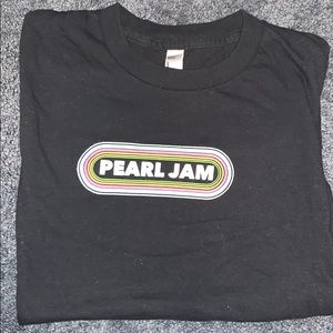 Black ‘Pearl Jam’ Band t-shirt